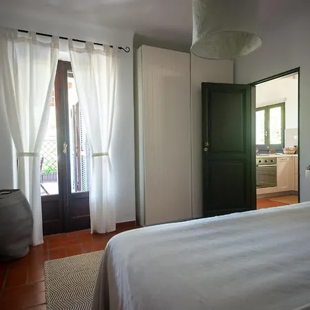 Il Mandorlo With Garden And Terrace In Forio D'ischia * Forio di Ischia