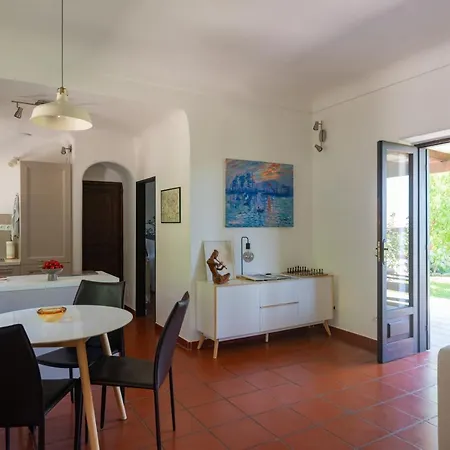 Villa Il Mandorlo With Garden And Terrace In Forio D'ischia